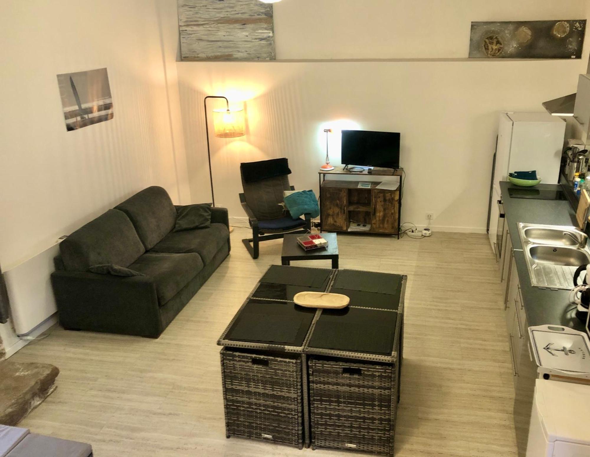 Gite Au Calme 2 A 6 Personnes Dans Un Paysage Totalement Paisible -Plages A 22 Min- Quite Cottage 2 To 6 Persons In Total Peaceful Landscape -Beaches At 22 Min- Landévant Екстериор снимка